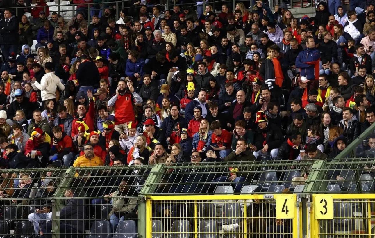 欧预赛：乌克兰成功杀入强，球员欢欣鼓舞的简单介绍